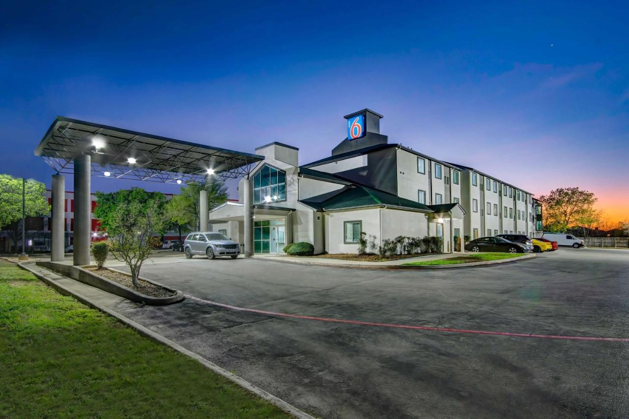 Motel 6-San Antonio, Tx - Sea World North Экстерьер фото