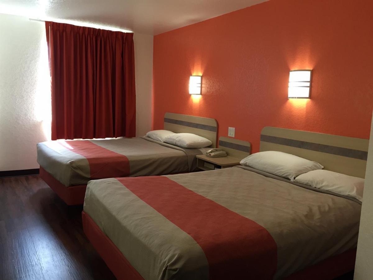 Motel 6-San Antonio, Tx - Sea World North Экстерьер фото